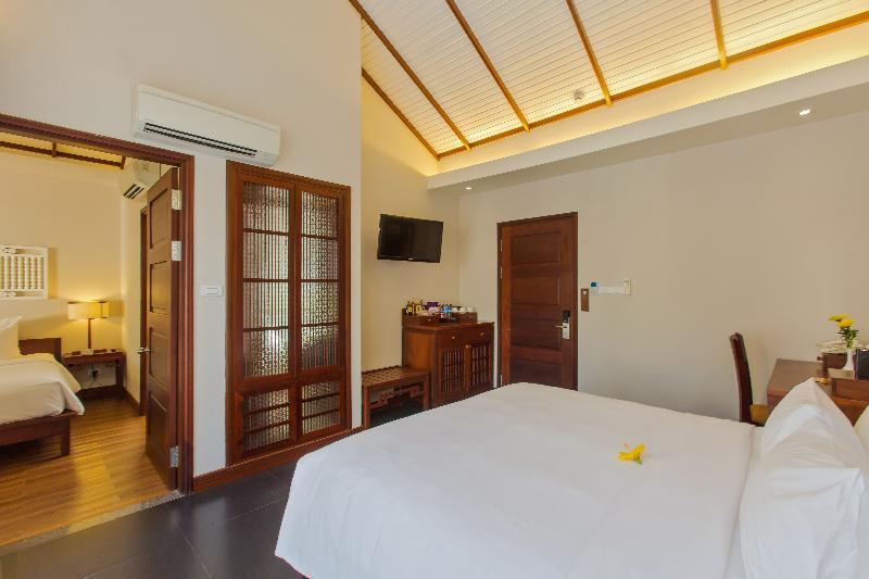 Mulberry Collection Silk Marina Imperial Wing Hotel Hoi An Bagian luar foto
