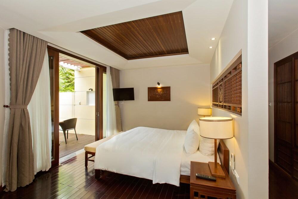 Mulberry Collection Silk Marina Imperial Wing Hotel Hoi An Bagian luar foto